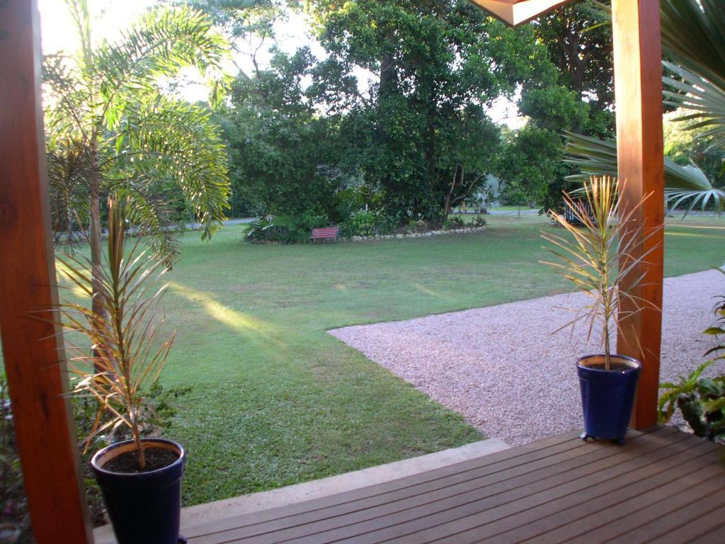 Hibiscus Lodge Bed & Breakfast Wongaling Beach Ngoại thất bức ảnh
