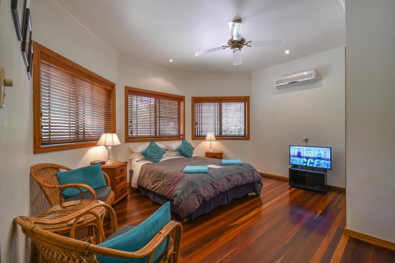 Hibiscus Lodge Bed & Breakfast Wongaling Beach Ngoại thất bức ảnh